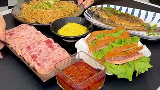 #Canned Pork Do your husbands at home only care about playing games and even skip meals? #This bowl 