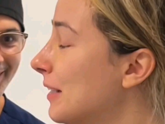 يُقال إن هذه هي شكل الأنف المفضل لدى البيض في أوروبا وأمريكا.