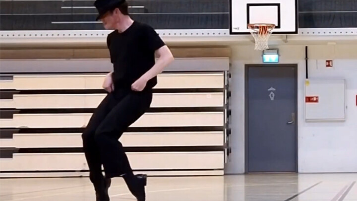 『MJ imitation』 Top master: Norwegian brother's latest clips | Michael Jackson