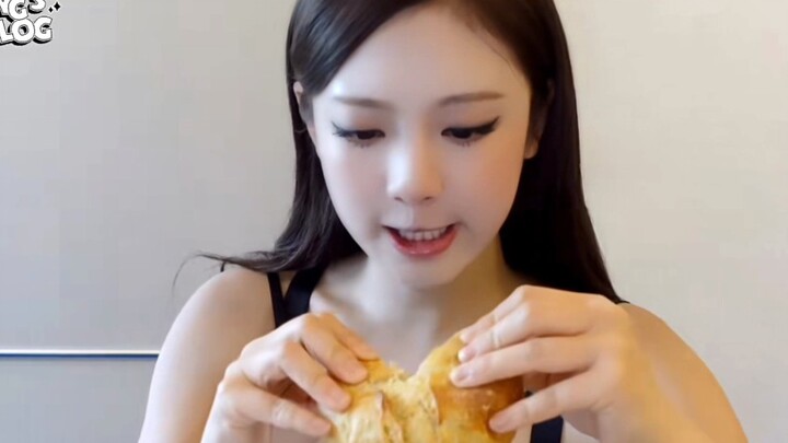 Vì sao các video ăn uống lại thường xuyên biến thành hiện trường của sự biến chất trong tình mẹ?