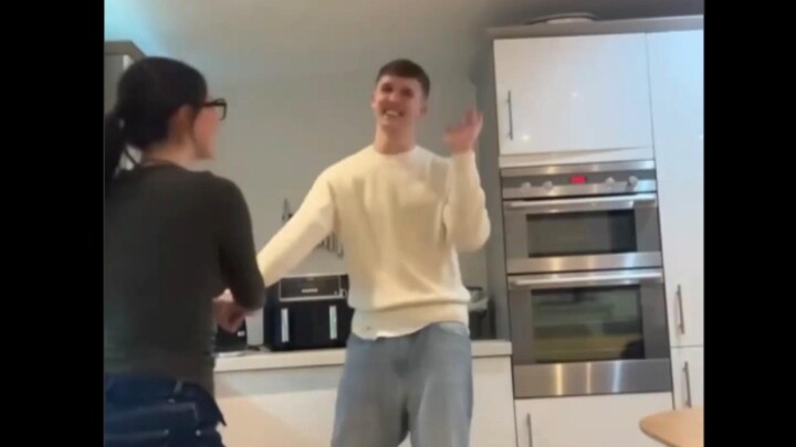 Bạn trai tôi có phải là gay không — Chia sẻ lớn trên Twitter 60