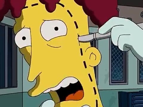 سجين يتبادل الوجوه مع زميله في الزنزانة للهروب