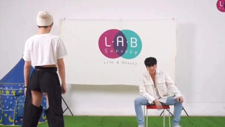 SantaEarth 再也没有比这更野更会跳的cp了