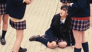 She Is BuIIied By Everyone, But Using Her Charm, She Manages To Make Two Popular Guys Fight For Her