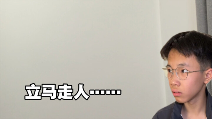 Cú trượt cướp bóng đón chào bạn cùng lớp của tôi