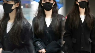 杨紫9.28出发法国巴黎，航班延迟几个小时，收到紫米亲手编织的葡萄
