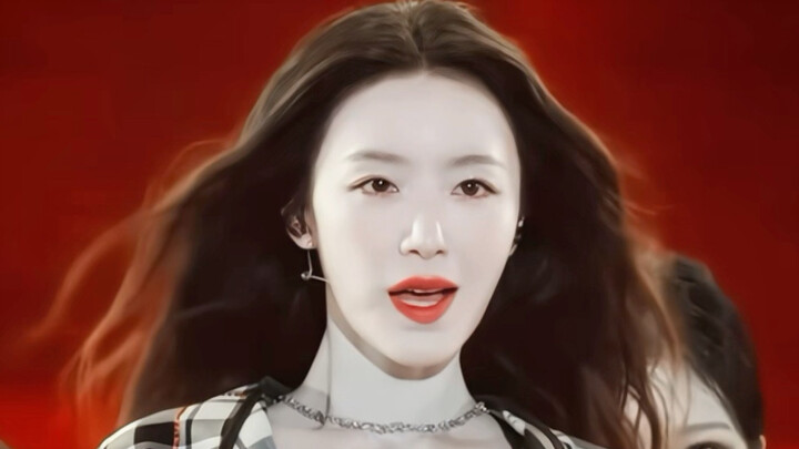 Kalau solo ini liriknya ditulis sendiri… Ye Shuhua benar-benar bak seorang ratu: “Melangkah ke dalam