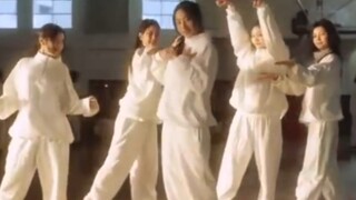 【NewJeans】隐藏在先行曲《Ditto》MV中的主打曲《OMG》音源预告片段