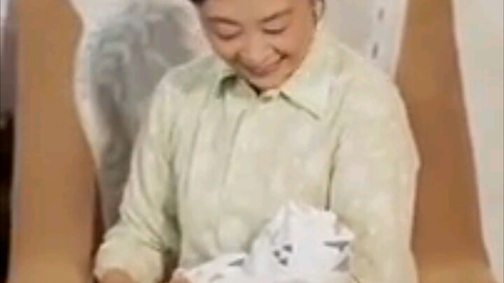 63.  Reborn in the 80s: The All-Powerful Lucky Baby Prospers Her Whole Family
