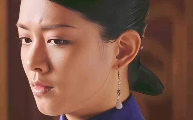 A virtuous young lady never expected that, once she entered the palace, she would become a pawn in y