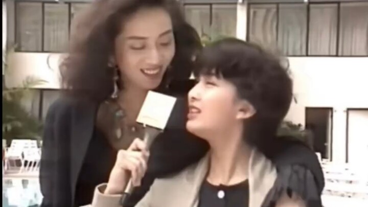 Sister Mei is totally flirting the other person senseless!