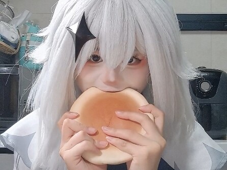 على المسافر أن يأكل فطيرة الجيب...