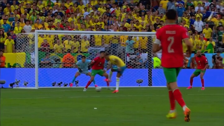 reaction of Neymar..
