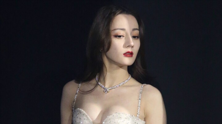 【Dilraba - Kecantikan Langka di Dunia - Putri Kaya Raya - Adegan Ikonik】Kakak ini benar-benar bisa m