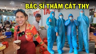 DIVA Cát Thy hoảng hốt khi xe cấp cứu ghé quán bánh tráng trộn - Ẩm thực Cha Rồng