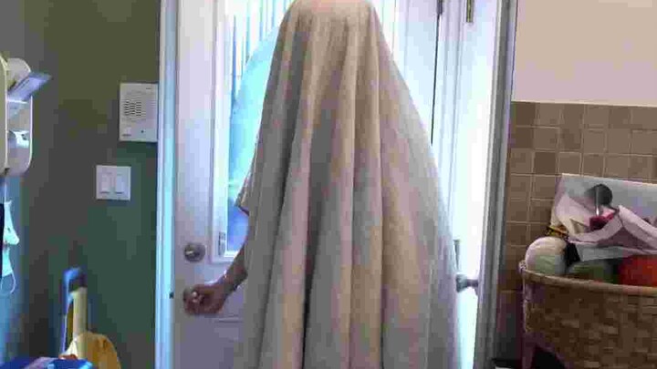 Khi ma đi nhầm nhà