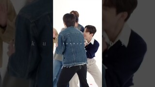 mingi yeeting the members to tiny hongjoong😭 #nct #straykids #seventeen #ateez #kpop