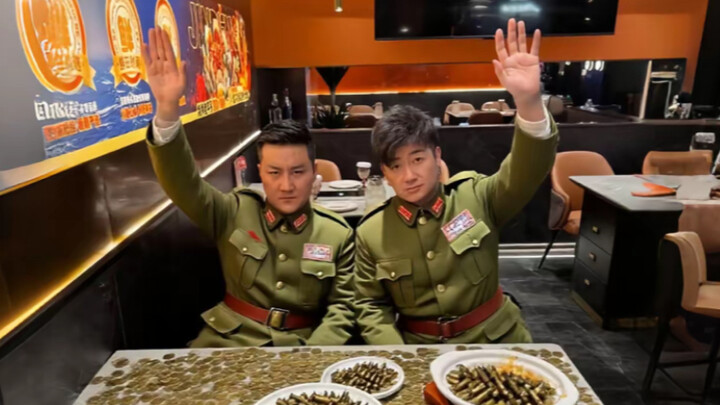 Creative Workshop: Waitstaff Unleash Their Inner Talent～