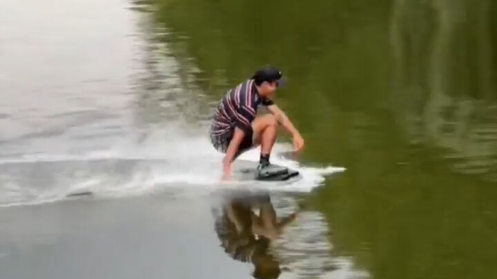 Thiên đường của những tay lướt cát sau cơn mưa! Xách ván lướt cát lên và chơi đã đời nào!