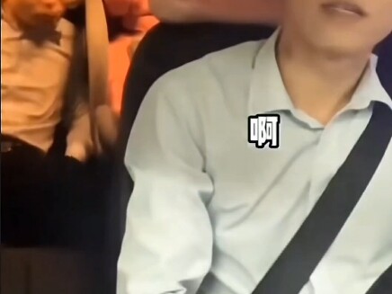 Không theo lối mòn