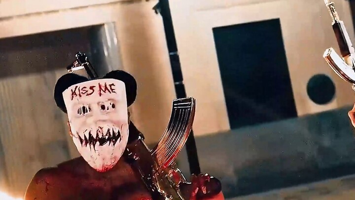 Cô gái ăn trộm bị ông chủ bắt quả tang, nhưng thay vì sợ hãi, cô còn dọa sẽ giết ông tối nay.