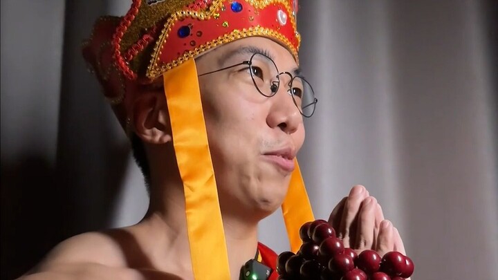 Tang Sanzang, tapi versi berotot