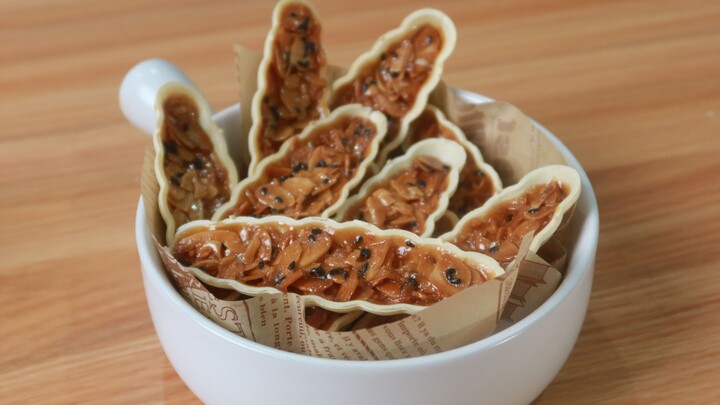 Thuyền nếp cẩm caramel giòn đơn giản