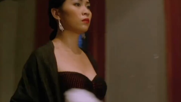 A woman sacrificed her own body to help the man she loved.