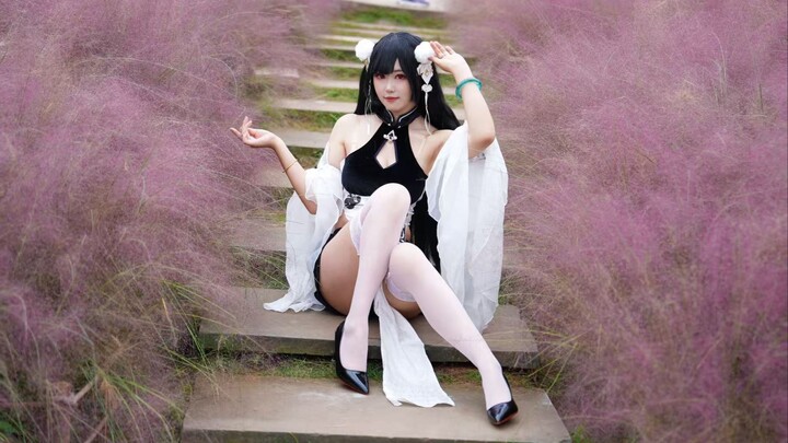 Social Death Challenge! คนเยอะเกินไปแล้ว QWQ~ เหล่าคอสเพลย์กำลังทำ Kawaii Kaiwai ที่จุดชมวิว~!