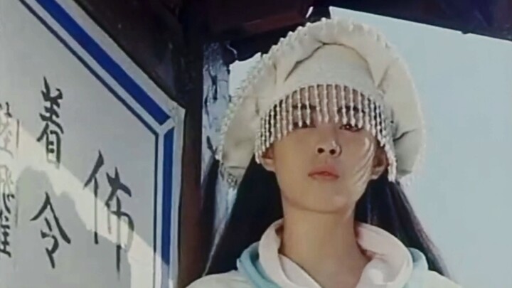 A goddess is a goddess! Even the most bizarre style can still look stunning