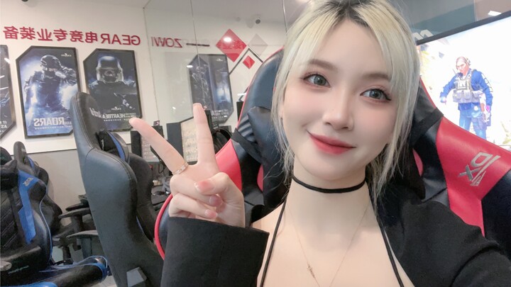 Seorang streamer wanita ternyata mengadakan private room dengan seorang streamer pria!