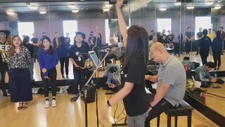 สอนการเอื้อน นำไปสู่การร้องเพลงแนว R&B และการ Improvise