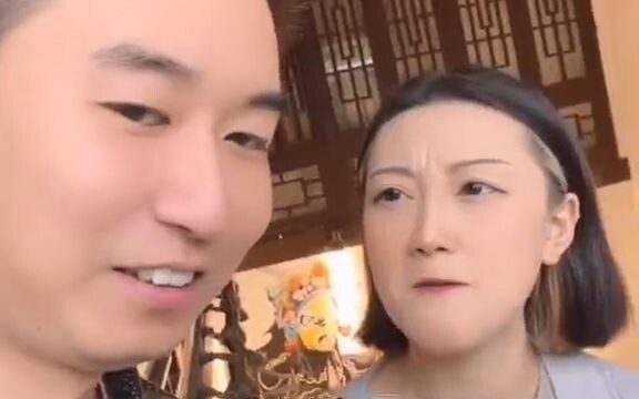 Senior sister calling me like that—doesn’t that mess up the senior-junior hierarchy?!