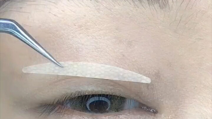 Tutorial stiker double eyelid (kelopak mata bengkak, mata satu kelopak – teknik baru tanpa kesalahan