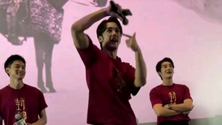 留念个太子queencard，姬发黄线同时后退一步好默契