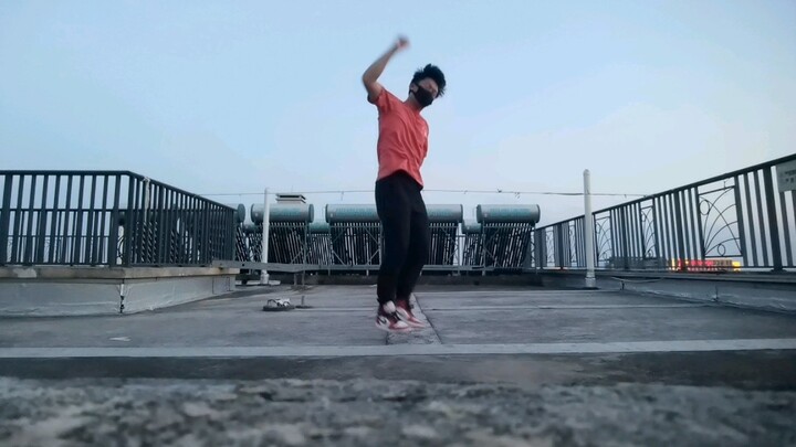 大学生发疯日常之翻跳死侍《bye bye bye》