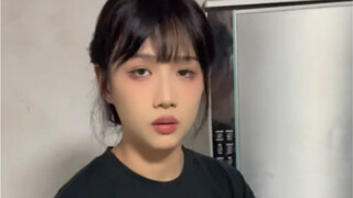 智慧的眼神暴露了一切