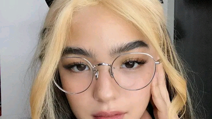 PANO BA MAG SELENA?✨