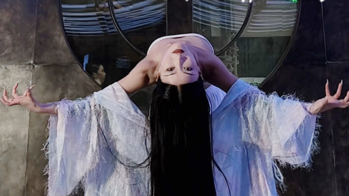 The eyes of greed find the greatest delight— "Zi Bu Yu: Rakshasa Bird"