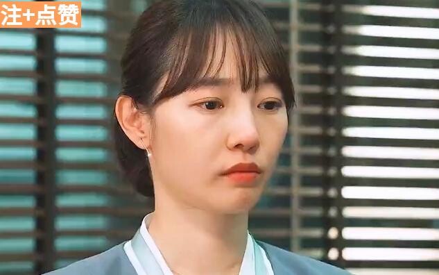 Never mess with a woman who plays the erhu—she'll teach you a lesson in no time!