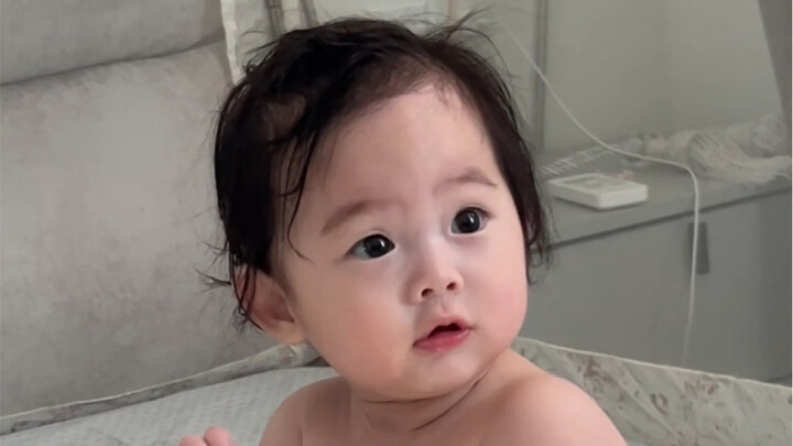 You look so cute when you wake up!～