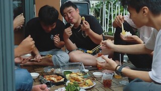 GÀ NƯỚNG MUỐI ỚT _ GÀ BÓ XÔI MỜI ANH EM VĂN PHÒNG SCHANNEL _ CÙNG DỌN DẸP VĂN PHÒNG