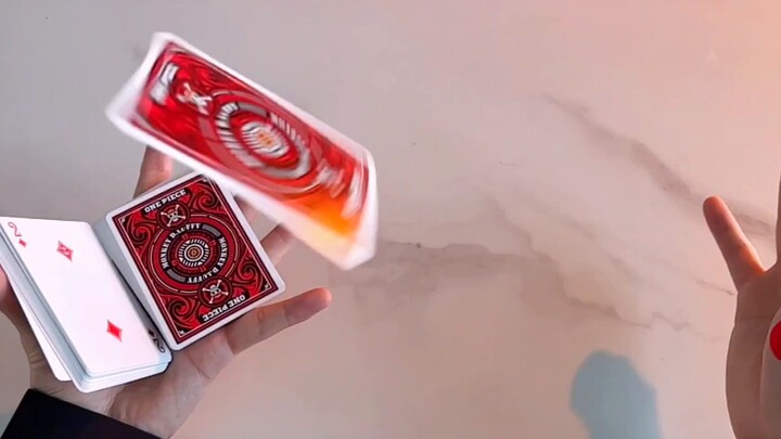 Kumpulkan Kartu Bahagia! One Piece