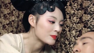 แม้รู้ว่านี่คือกลอุบาย แต่ก็ยังจะยอมเล่นตามบทไปด้วย แม้รู้ว่านี่คือยาพิษ แต่ก็ยังจะกลืนมันลงไป