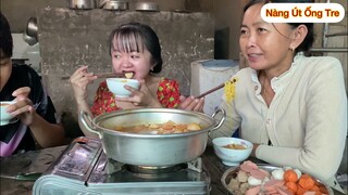 Cả nhà ngạc nhiên khi lần đầu tiên Nàng Út Ống Tre làm kim chi Hàn Quốc || Lẩu kim chi Hàn Quốc