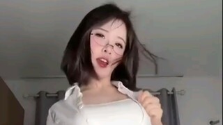 sexy girls  dancing