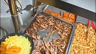 Livestream chế biến cơm ghép