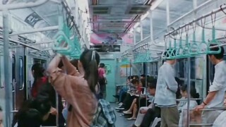 first encounter nila sa train hahahaha pinagkamalan pang mag jowa hahaha lt😅🤣