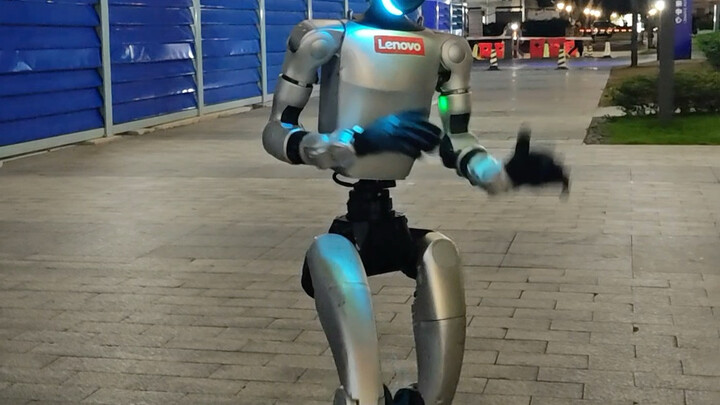 Yushu G1 Thomas Spin: A B-Boy from 696 Songtao Road