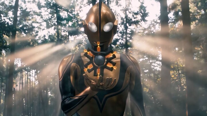 “Spectacular! The ultimate weapon Zoffy brought is just too overpowered!”
